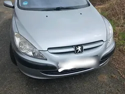 Silber Gebraucht 2002 Peugeot 307 Kleinwagen | 900 €