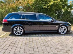Schwarz Gebraucht 2008 Opel Vectra Kombi | 2.600 € (Fairer Preis)