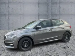 Grau Neu 2025 Skoda Fabia Essence Limousine | 17.970 € (Fairer Preis)