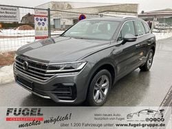 Siliziumgrau metallic Gebraucht 2021 VW Touareg R-line SUV | 46.999 € (Superpreis)
