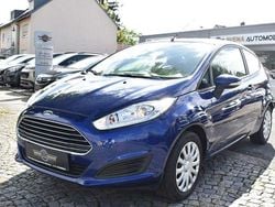 Blau Gebraucht 2015 Ford Fiesta Trend Kleinwagen | 5.999 € (Fairer Preis)