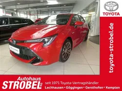 Karminarot Gebraucht 2022 Toyota Corolla Team Limousine | 27.980 € (Teuer)