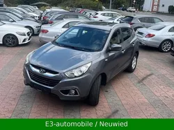 Grau Gebraucht 2013 Hyundai ix35 Edition SUV | 8.890 € (Fairer Preis)