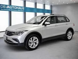 Silber Gebraucht 2023 VW Tiguan Life SUV | 33.930 € (Superpreis)