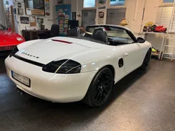 Grau Gebraucht 2001 Porsche 986 Boxster Cabrio | 27.900 €
