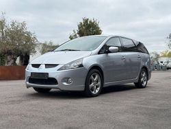 Silber Gebraucht 2005 Mitsubishi Grandis Intense Van / Kleinbus | 2.390 € (Fairer Preis)