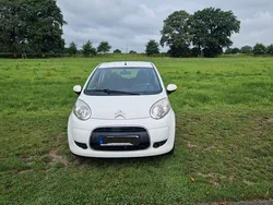 Weiß Gebraucht 2011 Citroën C1 Kleinwagen | 2.800 € (Fairer Preis)