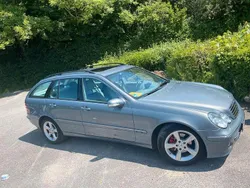 Grau Gebraucht 2007 Mercedes 200 Kombi | 2.550 € (Etwas zu teuer)