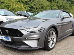 Grau Gebraucht 2022 Ford Mustang GT Convertible Cabrio | 44.790 € (Fairer Preis)