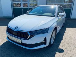 Weiß Neu 2025 Skoda Octavia Selection Kombi | 31.580 € (Guter Preis)