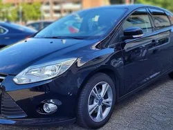 Schwarz Gebraucht 2013 Ford Focus Champions Edition Limousine | 5.800 € (Fairer Preis)