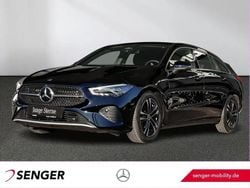 Unilack nachtschwarz Gebraucht 2024 Mercedes CLA180 Shooting Brake Kombi | 28.970 € (Guter Preis)