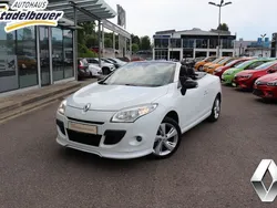 Weiß Gebraucht 2012 Renault Mégane Cabriolet Luxe Cabrio | 9.990 € (Teuer)