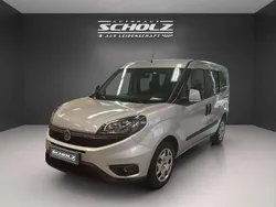 Hellgrau metallic Gebraucht 2022 Fiat Doblò Van / Kleinbus | 18.990 € (Fairer Preis)
