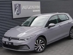 Grau Gebraucht 2022 VW Golf VIII Limousine | 24.990 € (Fairer Preis)
