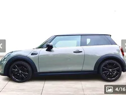 Grau Gebraucht 2021 Mini Cooper Classic Kleinwagen | 21.500 € (Etwas zu teuer)