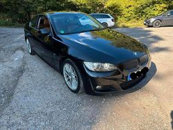 Schwarz Gebraucht 2007 BMW 325 M Sport Coupé | 8.900 € (Fairer Preis)