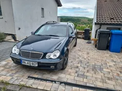 Blau Gebraucht 2003 Mercedes C320 Avantgarde Limousine | 2.400 € (Guter Preis)