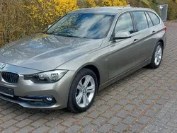 Silber Gebraucht 2016 BMW 320 Sport Line Kombi | 15.700 € (Fairer Preis)