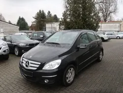 Schwarz Gebraucht 2011 Mercedes B180 Van / Kleinbus | 7.999 € (Etwas zu teuer)