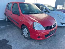 Rot Gebraucht 2009 Renault Clio II Kleinwagen | 1.250 € (Fairer Preis)