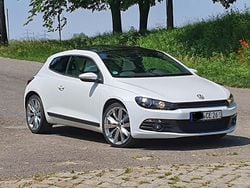 Weiß Gebraucht 2010 VW Scirocco Edition Coupé | 29.000 €