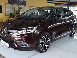 Rot Gebraucht 2022 Renault Scénic IV Van / Kleinbus | 25.880 € (Teuer)