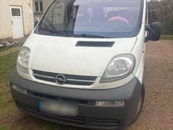 Weiß Gebraucht 2005 Opel Vivaro Van / Kleinbus | 2.700 € (Superpreis)