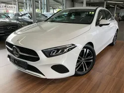 Polarweiss unilack Gebraucht 2024 Mercedes A200 Progressive Limousine | 29.994 € (Fairer Preis)