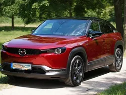 Rot Gebraucht 2023 Mazda MX30 SUV | 18.800 € (Fairer Preis)