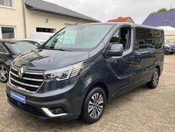 Schwarz Gebraucht 2021 Renault Trafic Van | 38.990 € (Teuer)