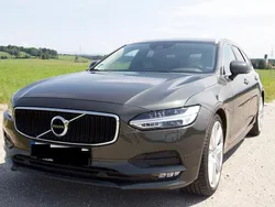 Braun Gebraucht 2018 Volvo V90 Momentum Kombi | 26.000 € (Fairer Preis)