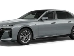 Grau Gebraucht 2024 BMW 740 Comfort Edition Limousine | 98.415 €
