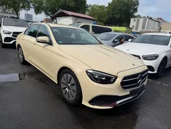 Beige Gebraucht 2022 Mercedes E200 Avantgarde Limousine | 16.900 € (Guter Preis)
