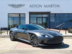 Grau Neu 2025 Aston Martin DB12 Coupé | 279.650 € (Etwas zu teuer)