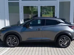 Dark grey metallic Gebraucht 2024 Nissan Juke N-Connecta SUV | 24.290 € (Etwas zu teuer)