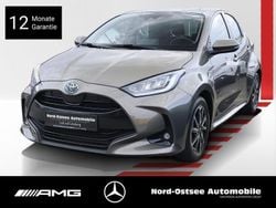 Braun Gebraucht 2021 Toyota Yaris Hybrid Team Limousine | 17.990 € (Guter Preis)