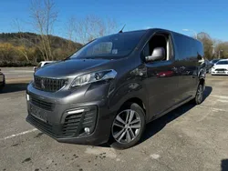 Grau Gebraucht 2018 Peugeot Traveller Business-Line Van / Kleinbus | 27.990 € (Fairer Preis)