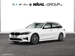 Weiß Gebraucht 2021 BMW 330 Advantage Kombi | 31.980 € (Fairer Preis)