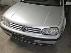 Silber Gebraucht 2001 VW Golf IV Kleinwagen | 1.000 € (Guter Preis)