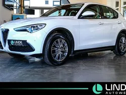 Colore interno (stoff/technol Gebraucht 2019 Alfa Romeo Stelvio Lusso SUV | 20.900 € (Fairer Preis)