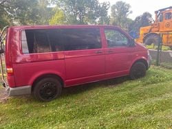 Rot Gebraucht 2003 VW Shuttle Van / Kleinbus | 4.999 €