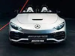 Silber Neu 2025 Mercedes 250 AMG Cabrio | 1.070.880 €