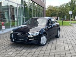 Schwarz Gebraucht 2020 Audi A3 Sportback Basis Limousine | 18.450 € (Superpreis)