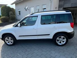 Weiß Gebraucht 2013 Skoda Yeti Plus Edition SUV | 6.990 € (Fairer Preis)