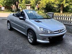 Silber Gebraucht 2005 Peugeot 206 CC Filou Cabrio | 4.500 € (Teuer)