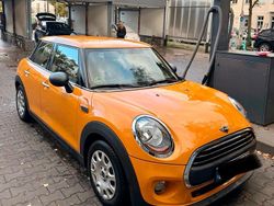 Orange Gebraucht 2016 Mini ONE Kleinwagen | 13.500 €