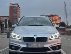 Silber Gebraucht 2017 BMW 218 Van / Kleinbus | 14.200 € (Fairer Preis)