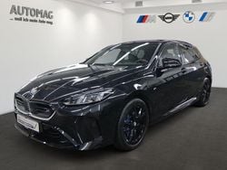 Saphirschwarz Gebraucht 2025 BMW M135 Shadowline Kleinwagen | 40.470 € (Guter Preis)