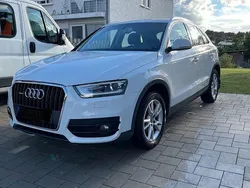 Weiß Gebraucht 2011 Audi Q3 Ambiente SUV | 16.500 € (Fairer Preis)